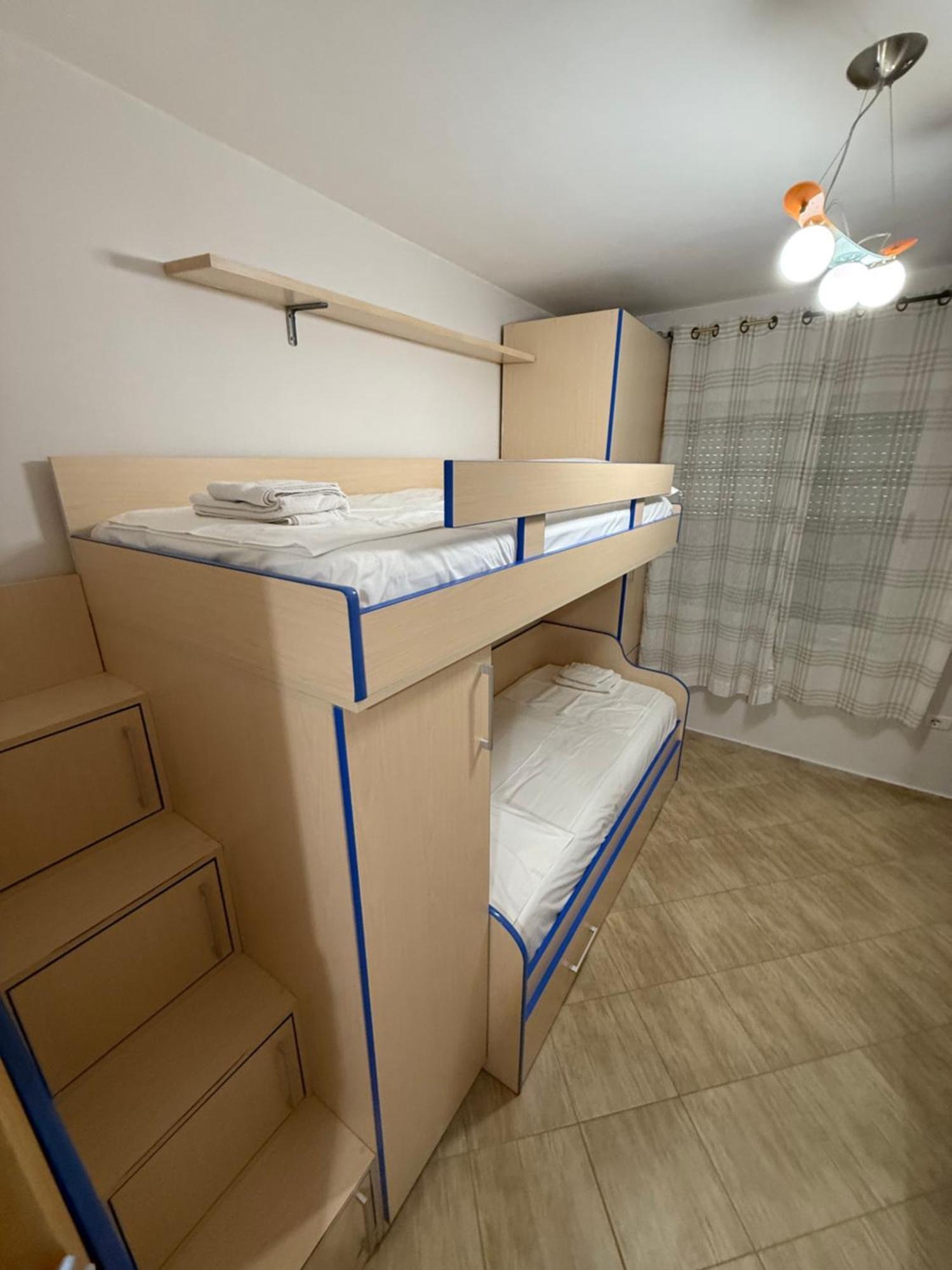 Family Vacation Big House Апартаменти *