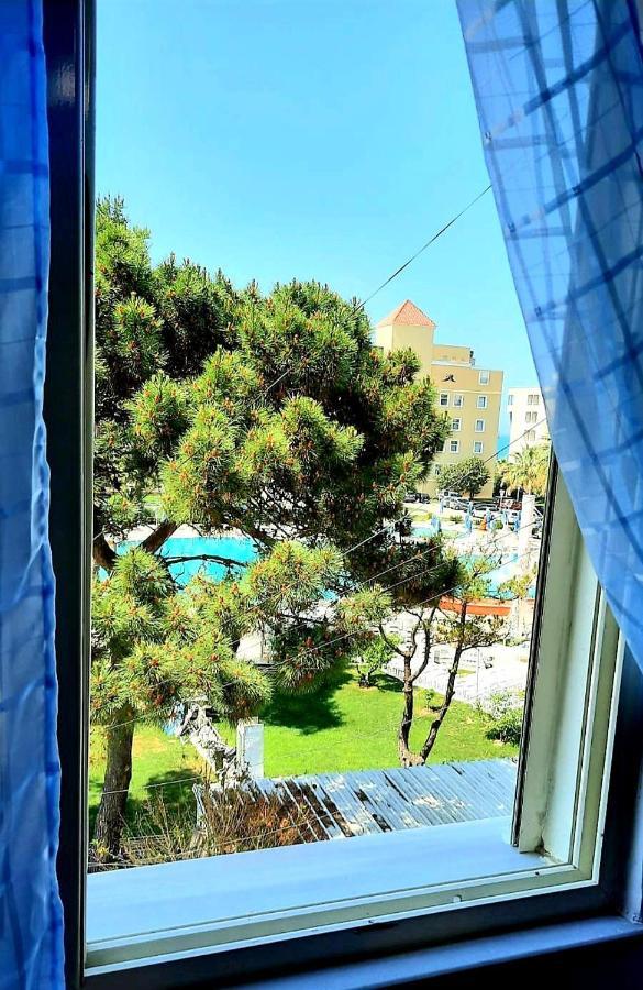 Family Vacation Big House Durrës