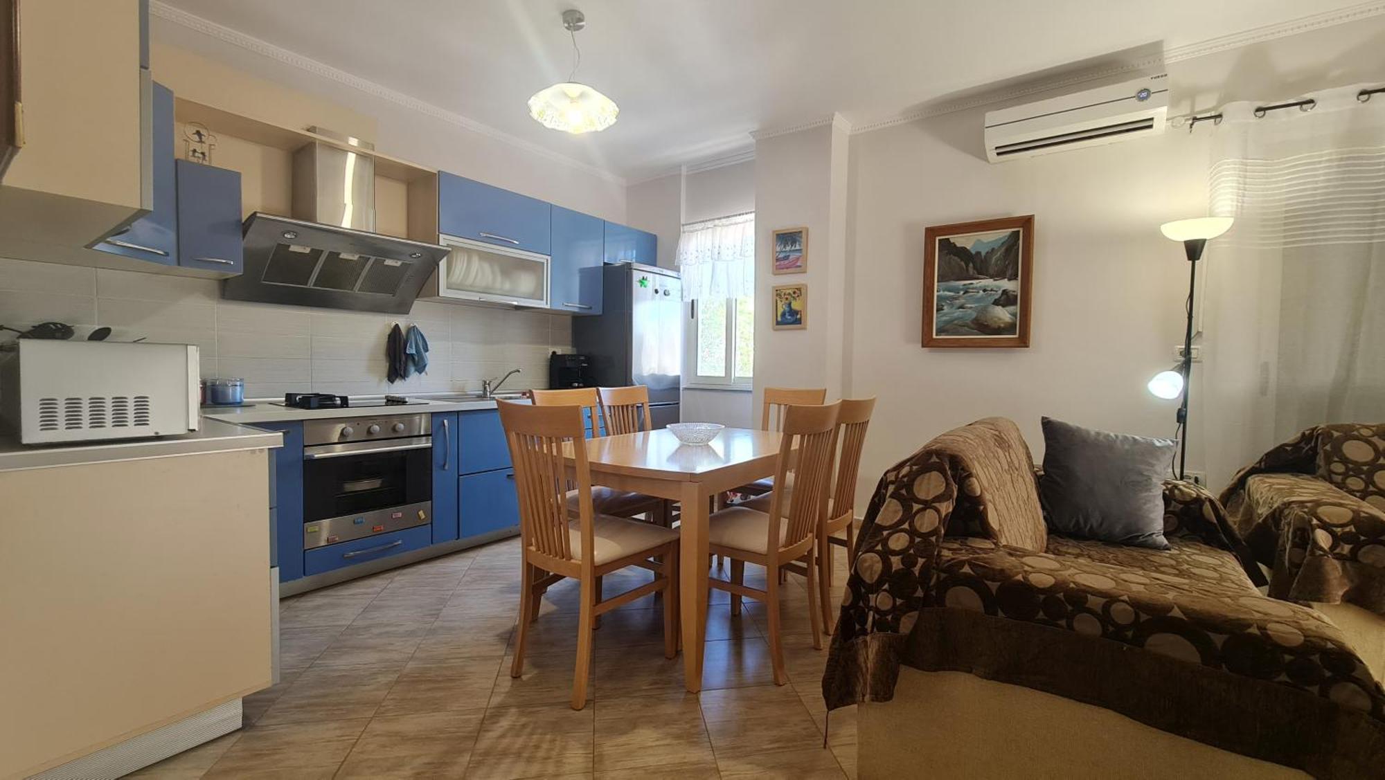 Family Vacation Big House Apartment *