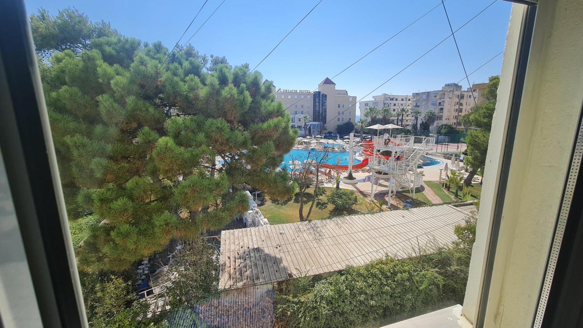 Family Vacation Big House Appartamento Durrës
