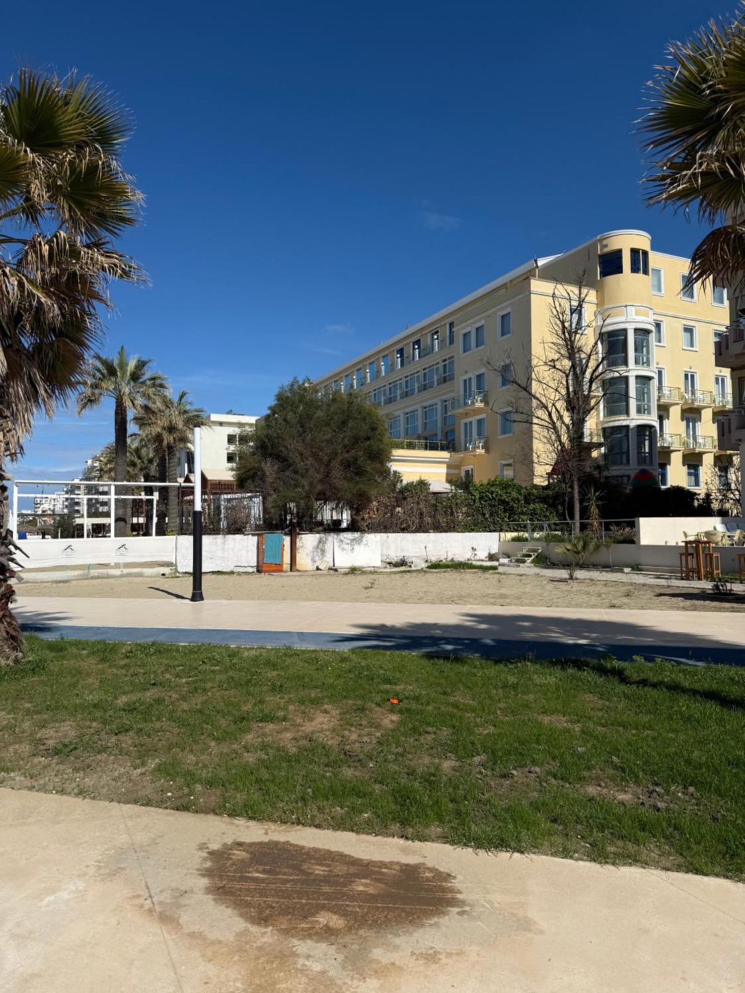 Family Vacation Big House Apartment